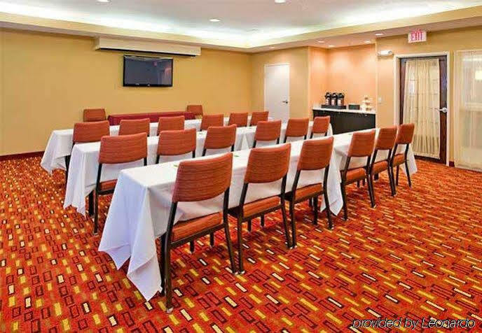 Courtyard Houston The Woodlands Hotel Екстериор снимка